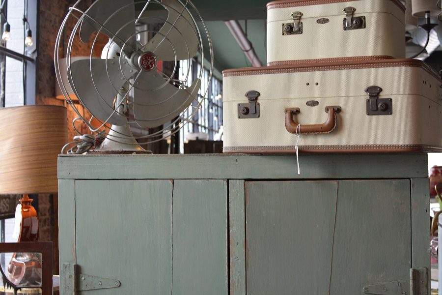 luggage-and-vintage-fan
