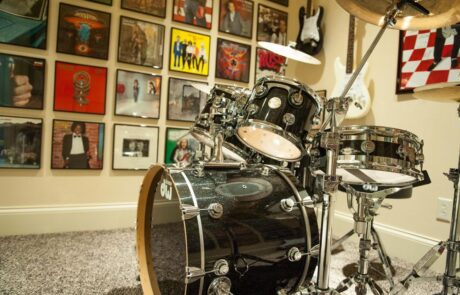 INTERESTING SPACES: Scott Hamilton's Drum Room
